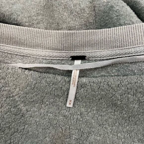 Free people womens oversized sweater size M - Picture 5 of 6